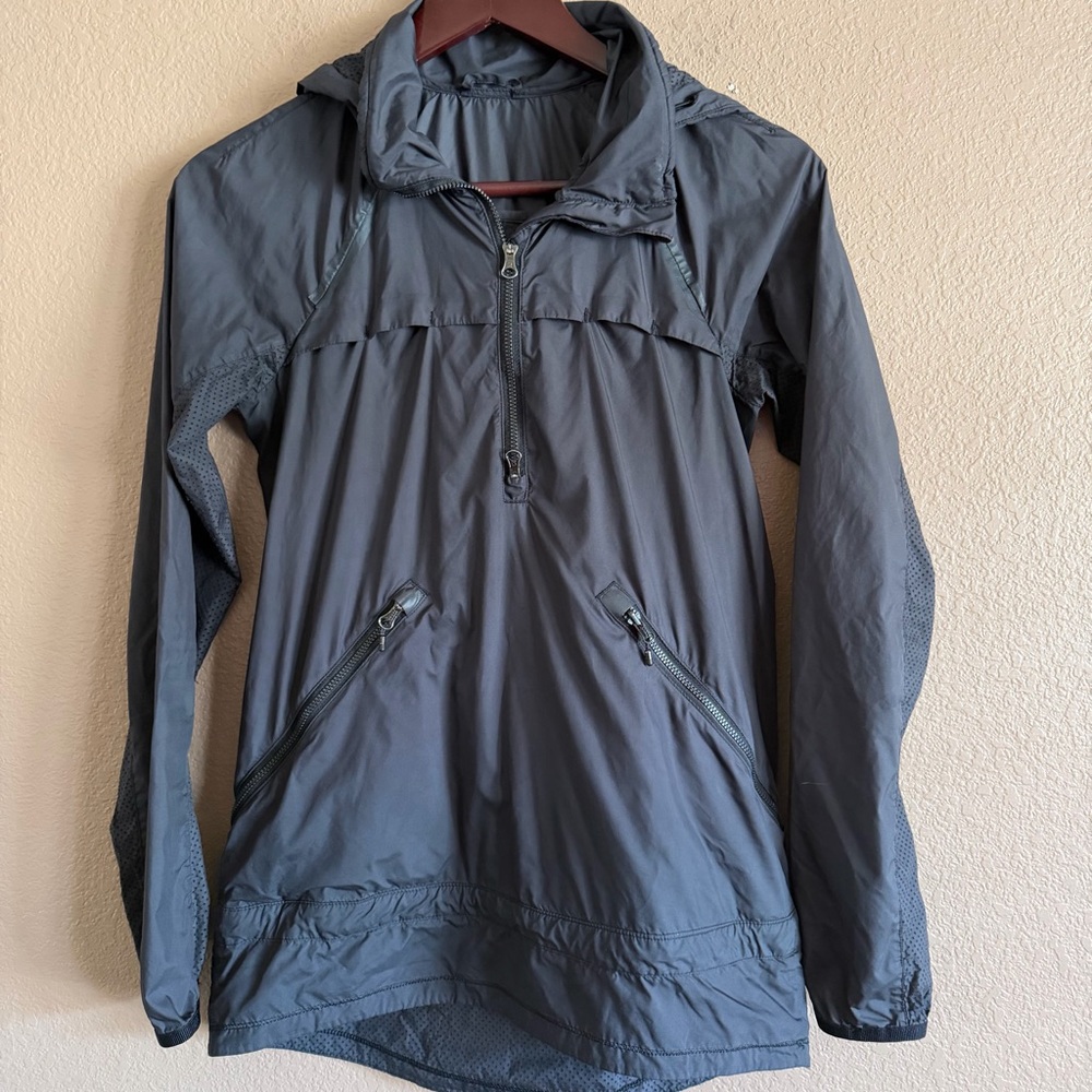 Lululemon Miss Misty Pullover Jacket Windbreaker Running Hoodie Size Small